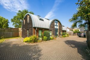 Parabola Court, Pemberton Road, East Molesey- click for photo gallery